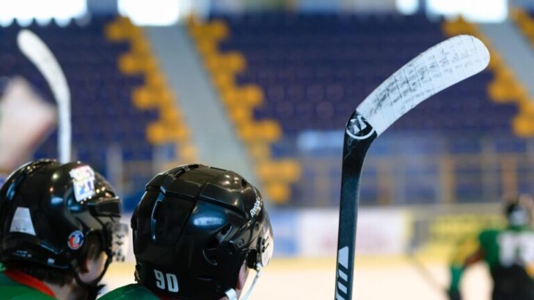 NHL: Joel Quenneville clinches his 1000th win with the Ducks