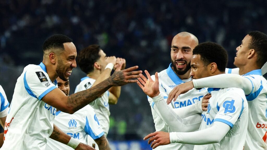 French top flight: Aubameyang lights up the Velodrome as Marseille stuns Lyon in a chaotic Olympico