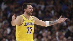 NBA: Luka Dončić on fire, 44 points in three quarters as Lakers roll past Pacers