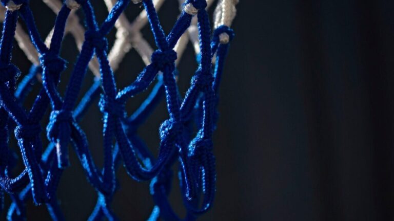 NBA : The Philadelphia 76ers win in Boston and cut the series gap to 3-2