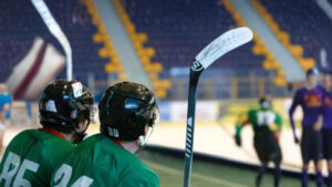 NHL : the Canes and Martinook choke Ottawa out