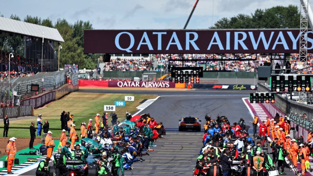 Formula 1: A last-lap spin that wrecks Leclerc's race