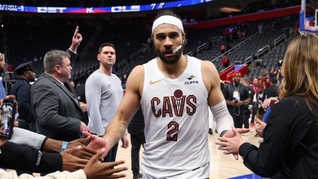 NBA: Max Strus sent to the Clippers, Peyton Watson heads to Cleveland and Denver keeps sliding…