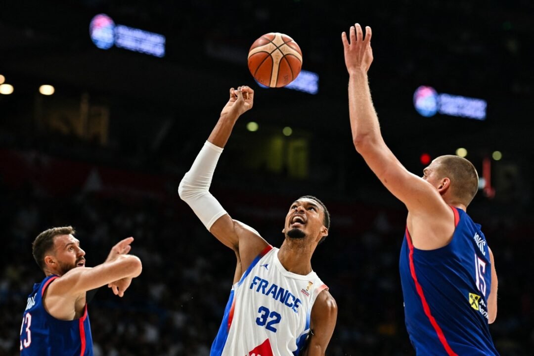 Basketball: France fall to Serbia 87-90 in Belgrade