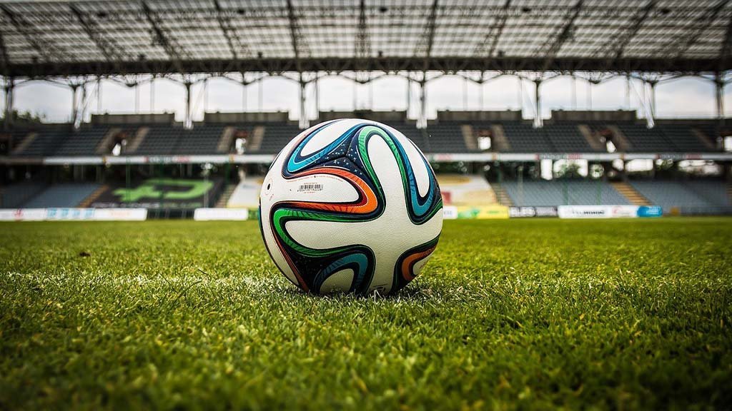 Serie A: Alphadjo Cisse shakes up the Leao debate